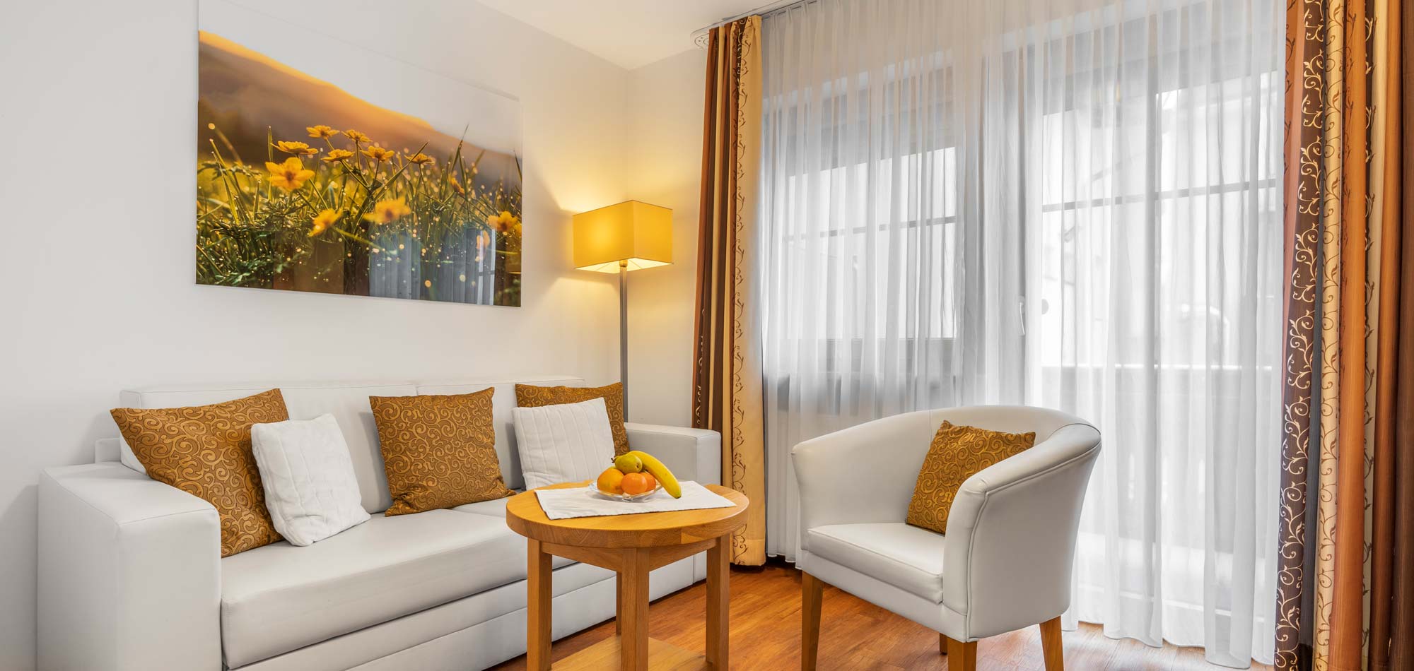 Wohnraum der Suite im Rösslwirt 3-Sterne Hotel Rösslwirt in Lam